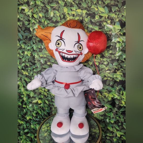 Pennywise Halloween Greeters Plush Decorative Doll Clown It Chapter Two - Picture 2 of 10